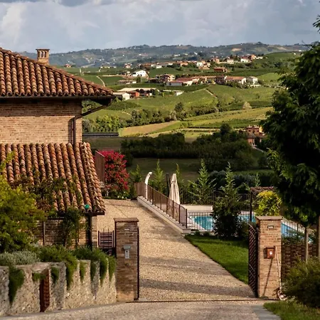 Holiday home Hillside In