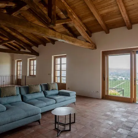 Hillside In * Castagnole delle Lanze