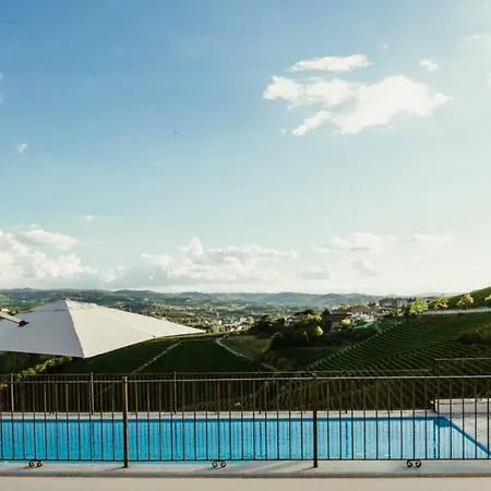 Holiday home Hillside In