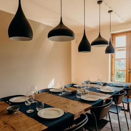 Casa de Férias Hillside In Castagnole delle Lanze